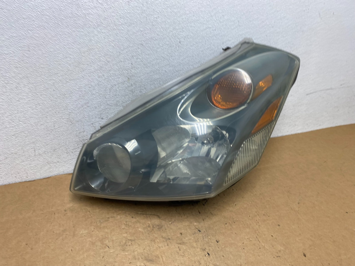 2004 to 2009 Nissan Quest Left Driver LH Black Headlight AD5226 DW2