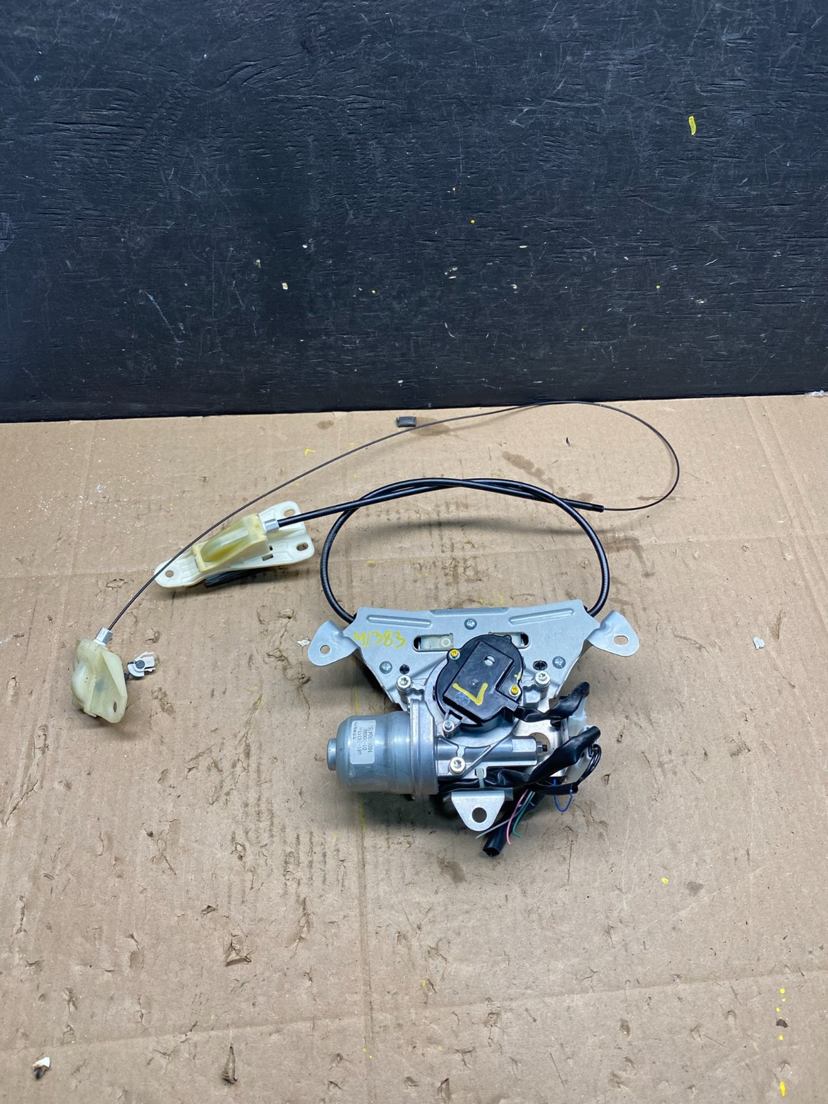 2011 to 2017 Nissan Quest Rear Left Side Power Sliding Door Motor Wire M1383 DG0