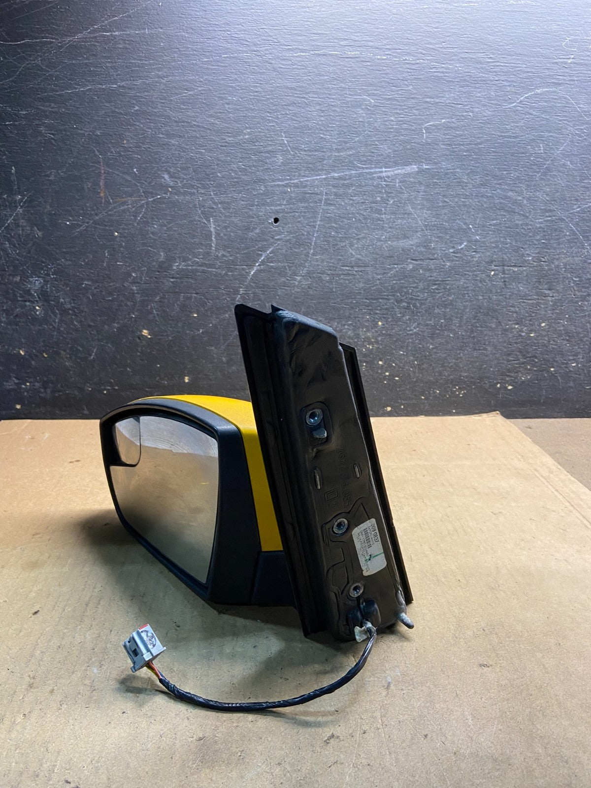 2013 to 2016 Ford C-Max Left Driver Side View Door Turn Signal Mirror Z2365 MS9