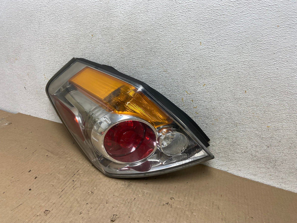 2007 to 2012 Nissan Altima Left Driver Lh Side Tail Light AH5884 LK2