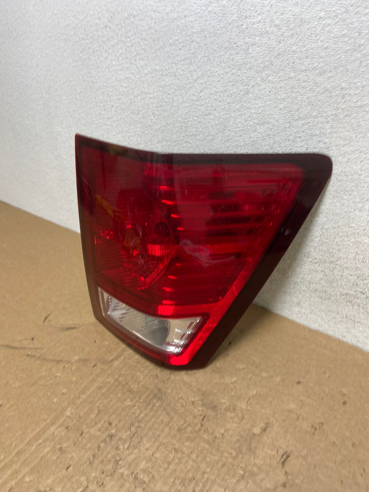 2007 2008 2009 2010 Jeep Grand Cherokee Right Passenger Tail Light AG1268 LK1