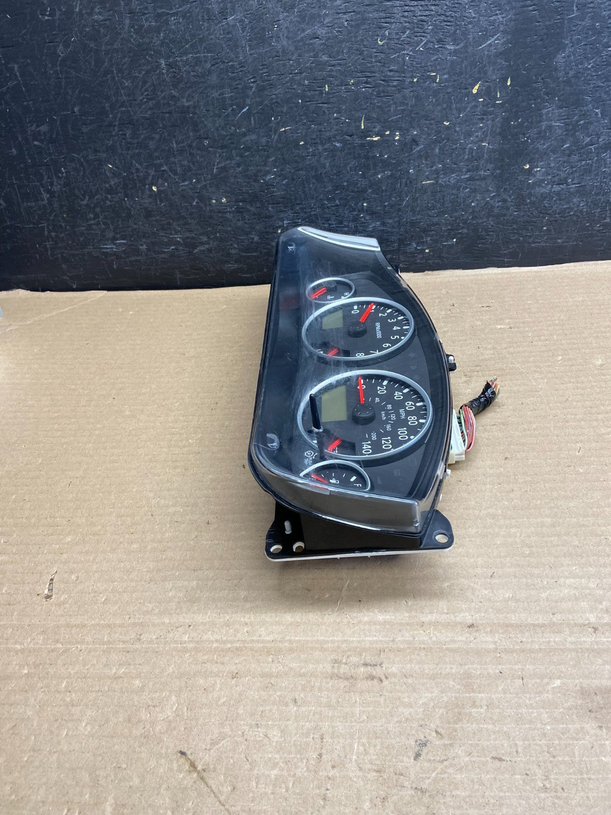 2010 to 2012 Nissan Pathfinder Speedometer Cluster Gauge AH1433 DG2