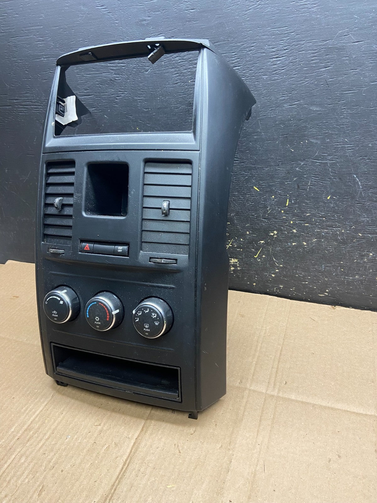 2008-2010 Dodge Grand Caravan  A/C Climate Control Unit Bezel Trim Oem AA4812 DG1