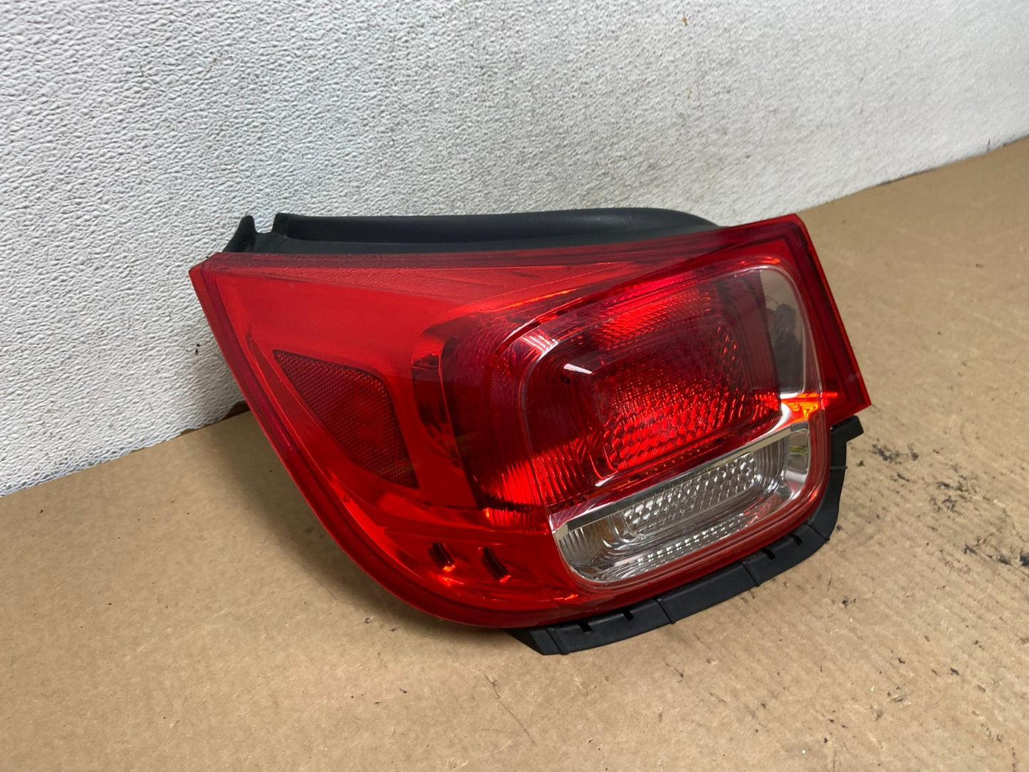 No Led 2013 - 2015 Chevrolet Malibu Left Driver LH Side Tail Light AG2273 LK2