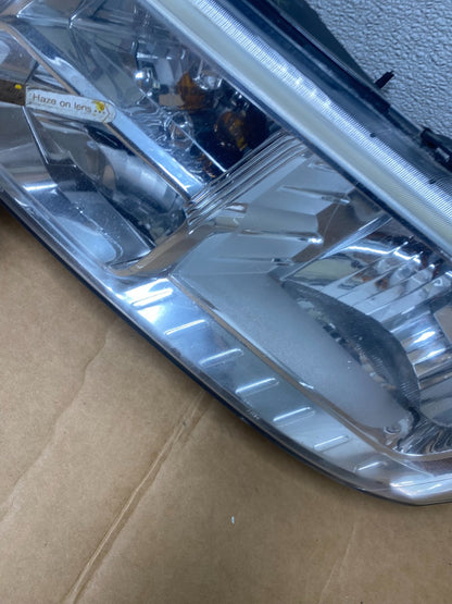 2009 to 2017 Dodge Journey Headlights Left+Right Set Halogen T1138 DW8