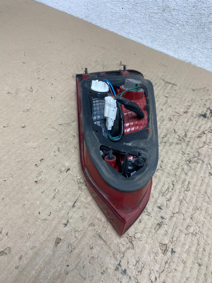 2013-2016 Hyundai Santa fe Sport Right Passenger Side Inner Tail Light AF7169 DW5