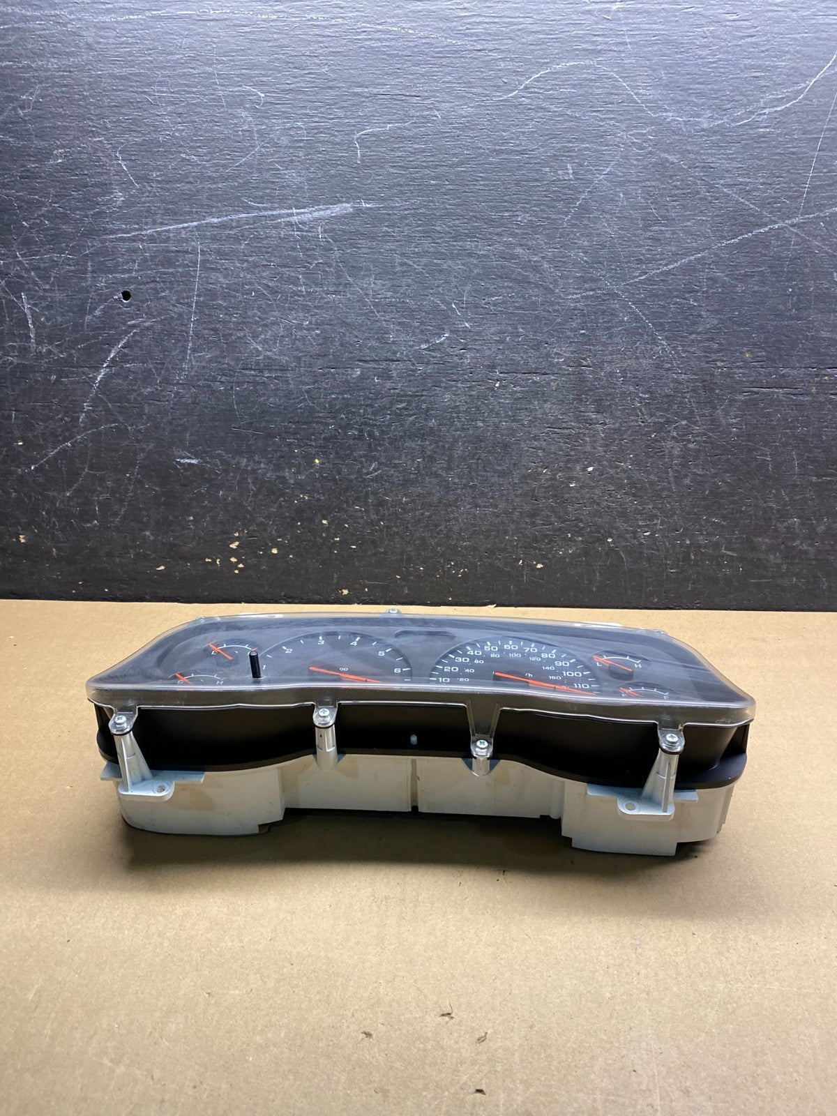 2003 Dodge Durango 4.7L Speedometer Instrument Cluster Gauge OEM W4108 DG2