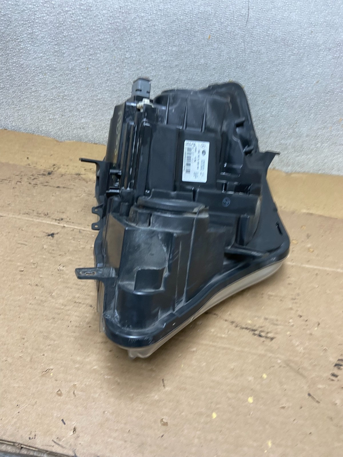 2014 to 2017 Mercedes Sprinter Headlight Left Driver LH Halogen Oem AB5338 DG6