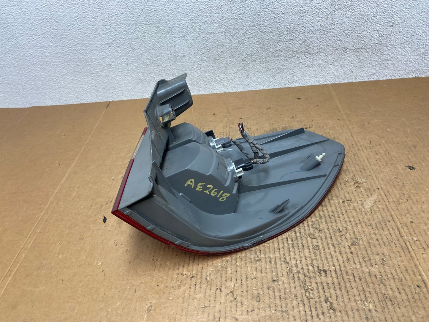 2005 2006 2007 Honda Odyssey Left Driver LH Side Tail Light AE2618 LK8