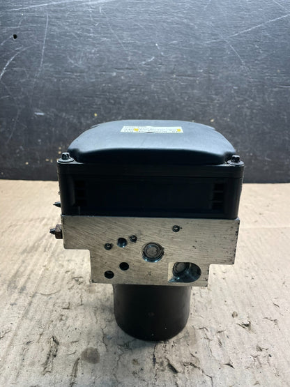 2007 to 2014 BMW X5 E70 ABS Anti-Lock Brake Pump Module T7546 DG0