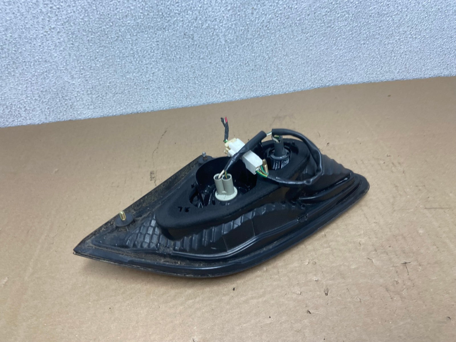 2002 2003 2004 Lexus ES300 ES330 Left Driver Lh Inner Tail Light Oem AB6149 LK4