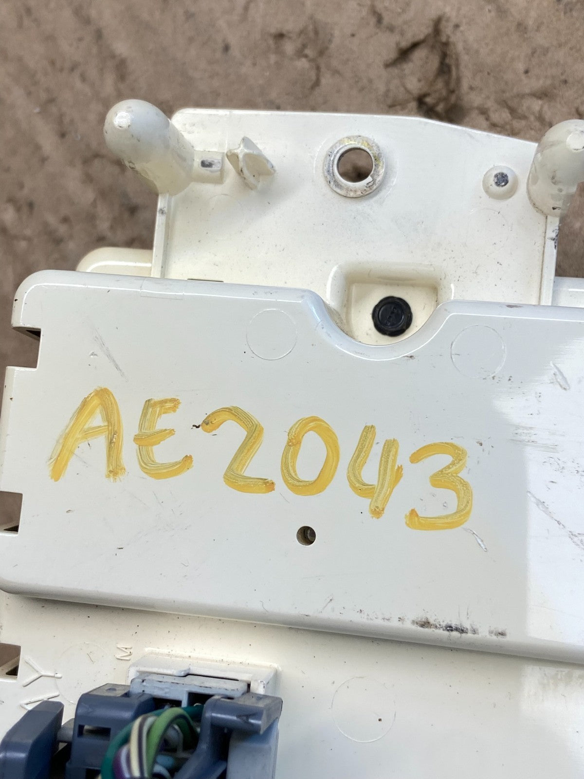 2003 to 2006 Chevrolet Silverado HVAC Heater Climate Control Module AE2043 DG6