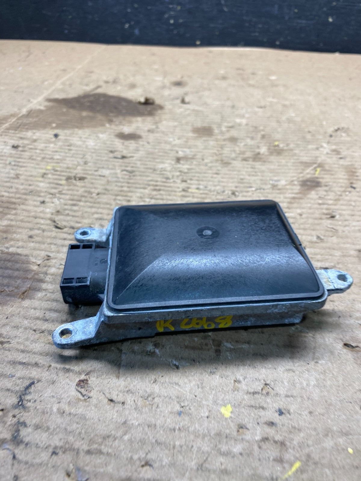 2014 - 2015 Kia Optima Rear Left Driver Blind Spot Radar Module R2668 DG4