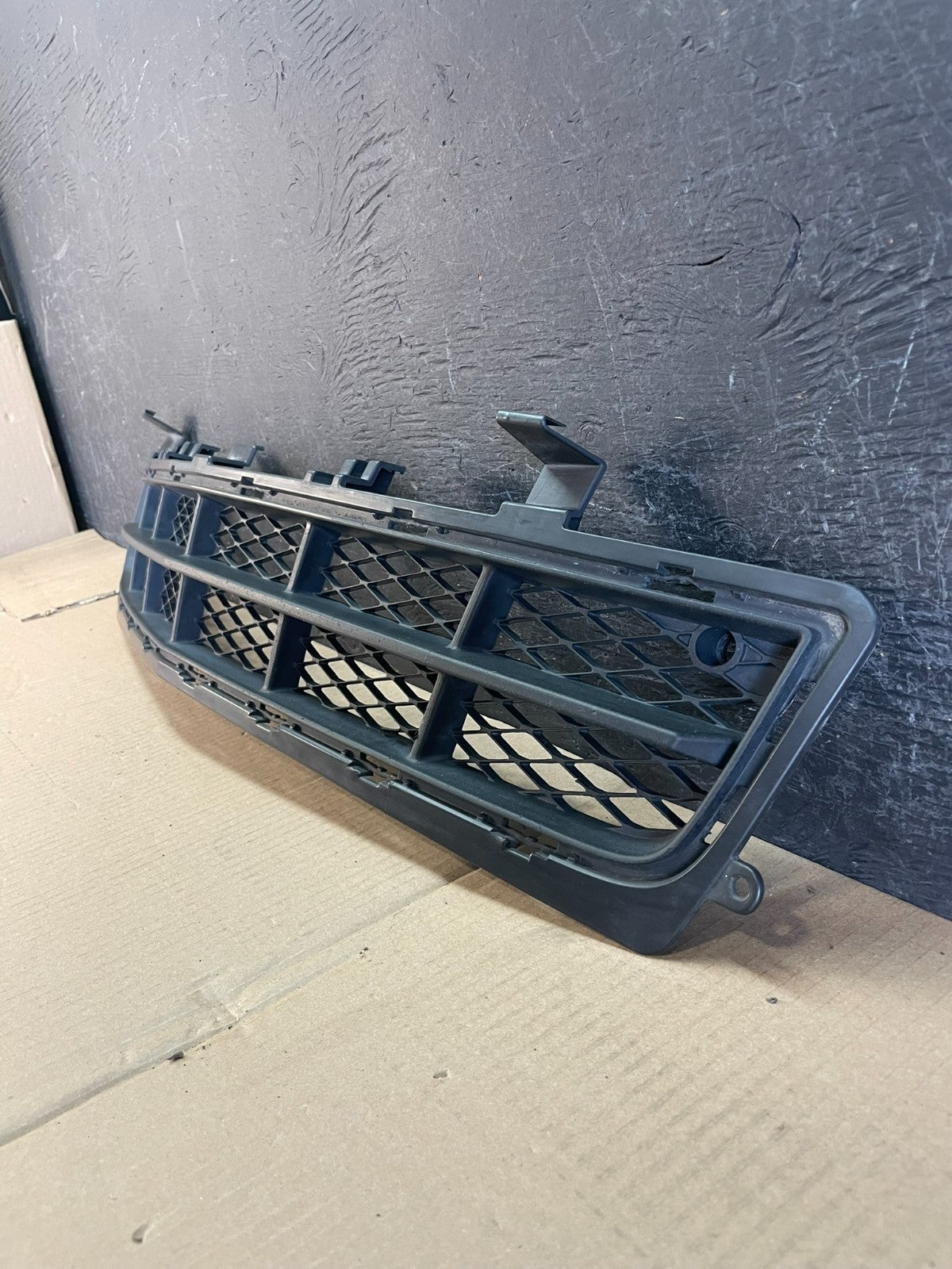 2010-2013 Buick Lacrosse Front Lower Grill Grille AE3543 DG1