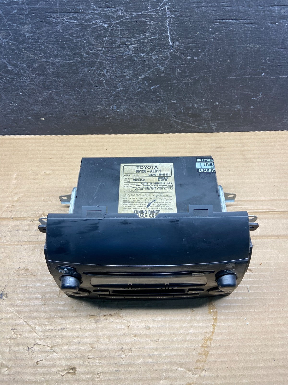 2004 to 2010 Toyota Sienna AM FM CD WMA Mp3 Radio Receiver ae4553 DG3