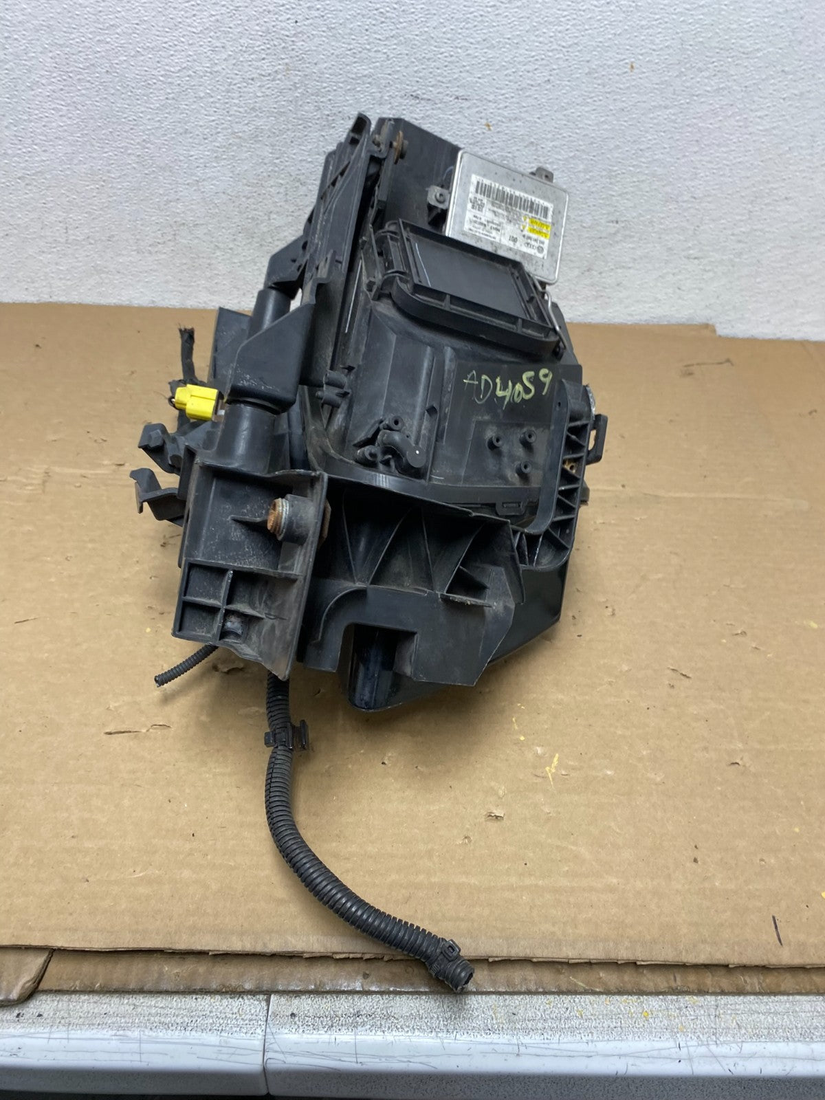 2009-2012 Audi Q5 Left Driver LH Side Xenon HID Headlight AD4059 DW5