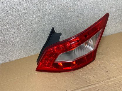 2009 2010 2011 Nissan Maxima Right Passenger RH Side Tail light AB4541 LK2