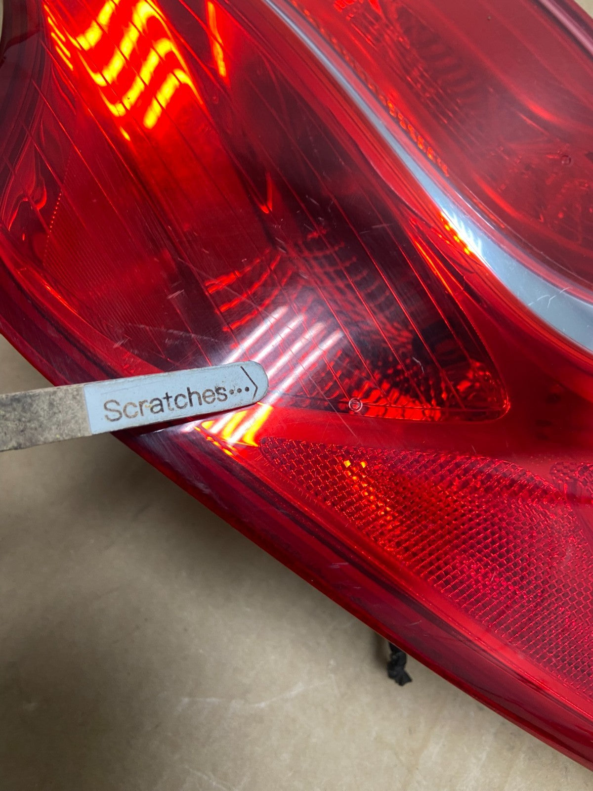 2013 -2016 Hyundai Santa Fe Rear Right Passenger Side Tail Light Lamp AF7345 DW3