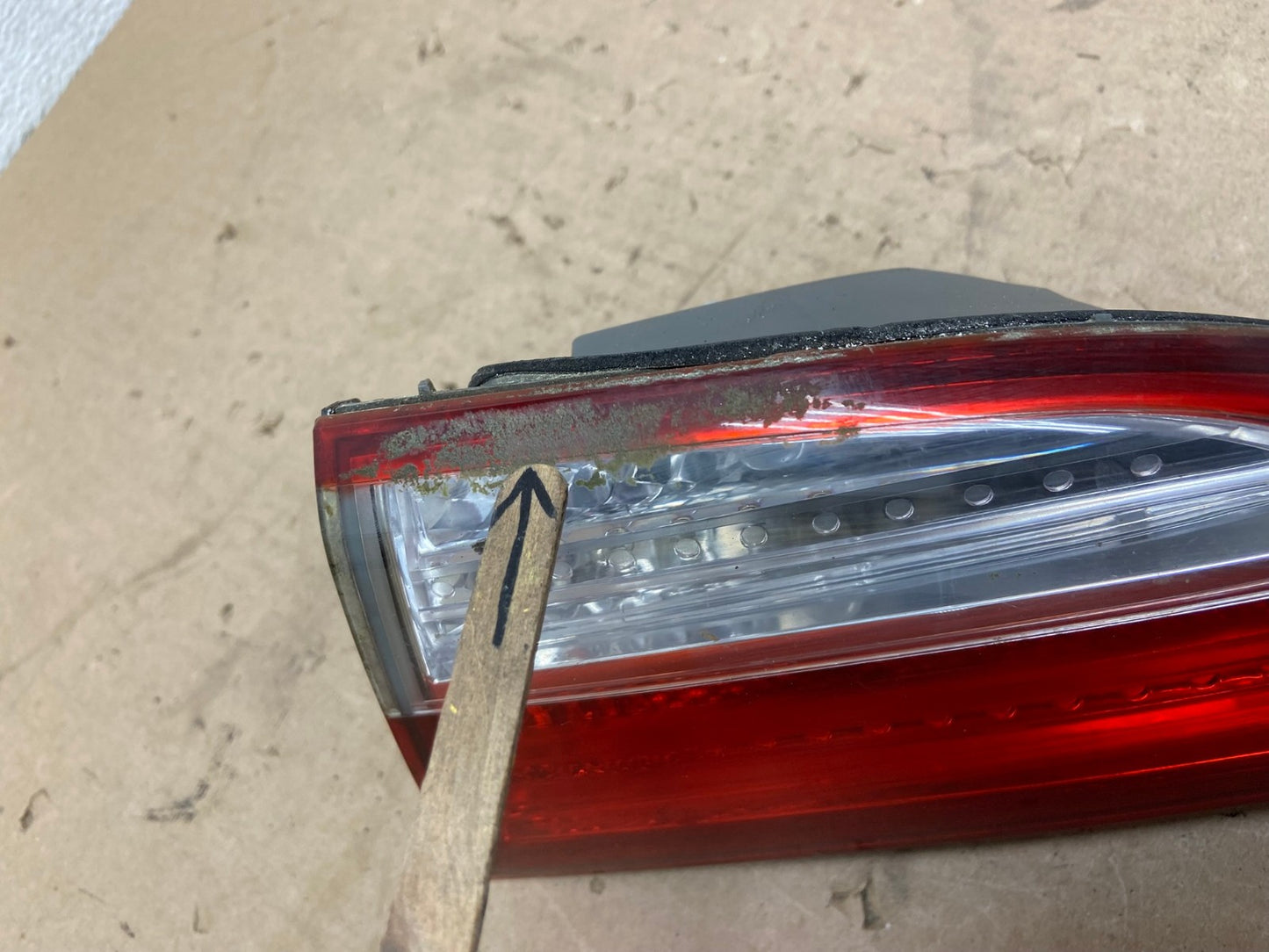2011 2012 2013 Hyundai Elantra Inner Tail Light Right Passenger AG4244 LK3