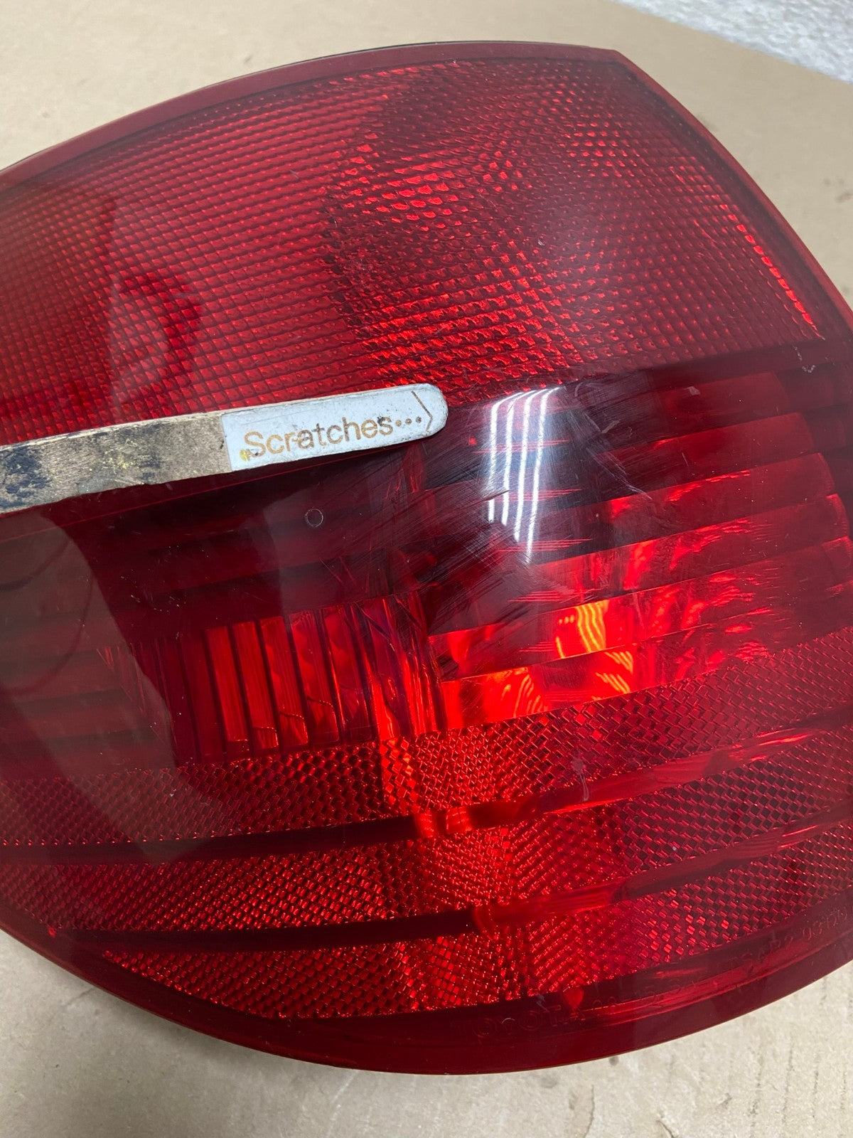 2004 to 2005 Toyota Sienna Left Driver LH Side Tail Light AI2183 LK3