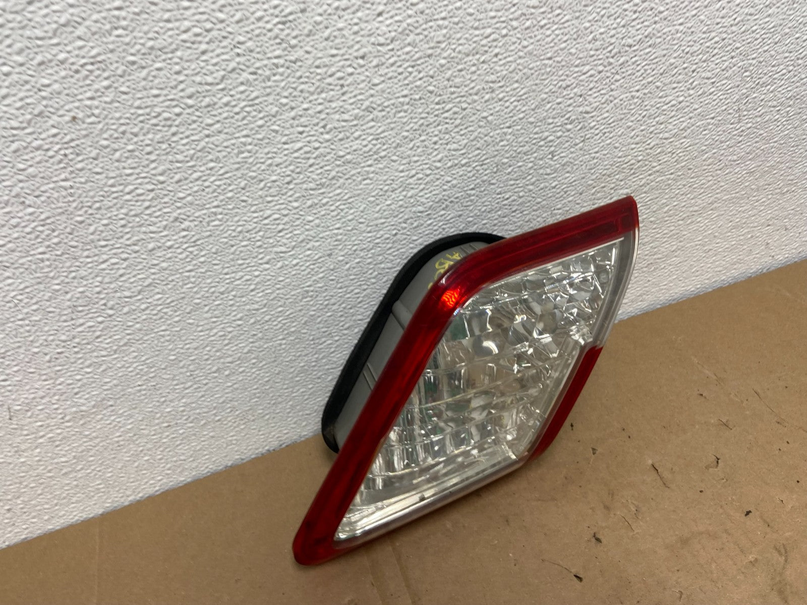 2007-2009 Toyota Camry Hybrid Right Passenger Side Inner Tail Light Oem AB68202