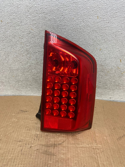 2004 to 2010 Infiniti Qx56 Right Passenger RH Side Tail Light AI7014 LK0