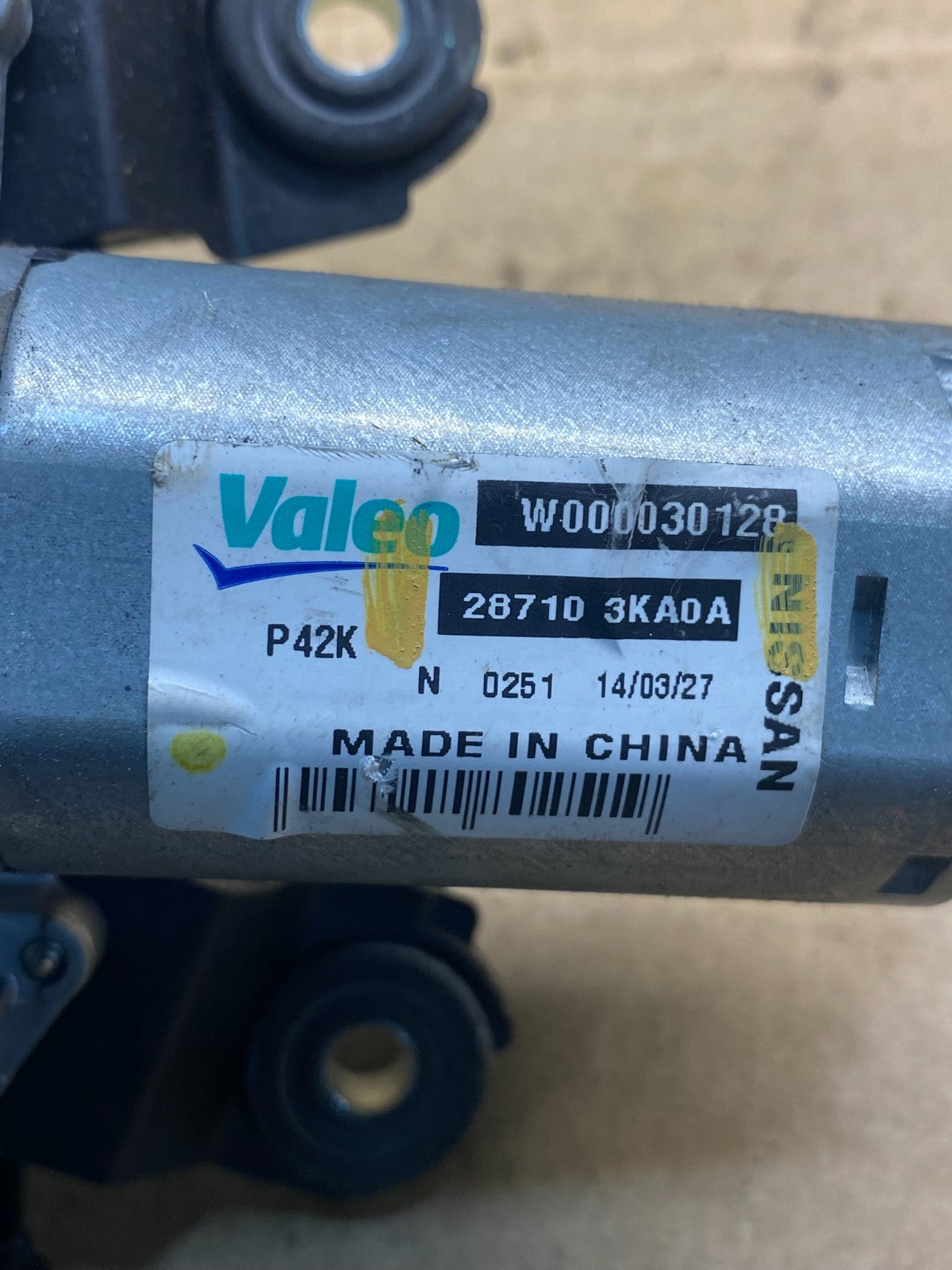 2013-2016 Nissan Pathfinder Back Door Rear Wiper Motor Wiper Blade AD7418 DG6