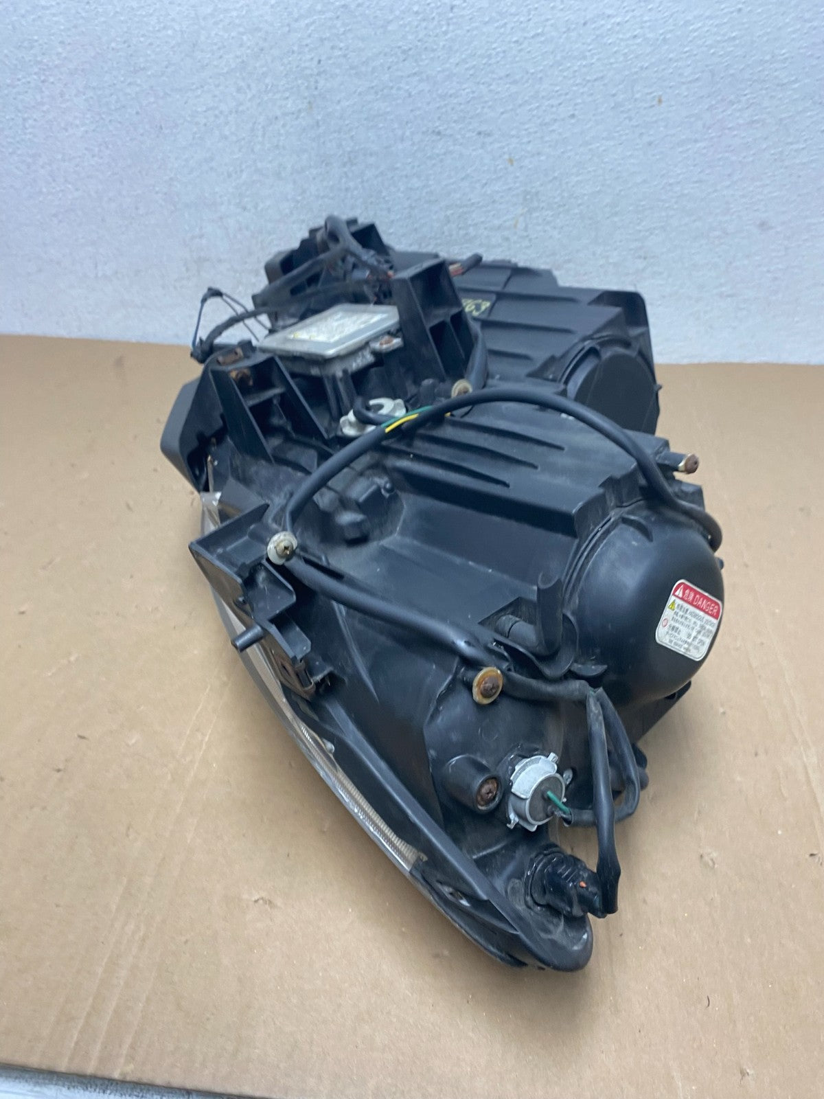 2010 - 2012 Mazda Cx9 Cx-9 Right Passenger RH Headlight Xenon HID AD7963 DW5