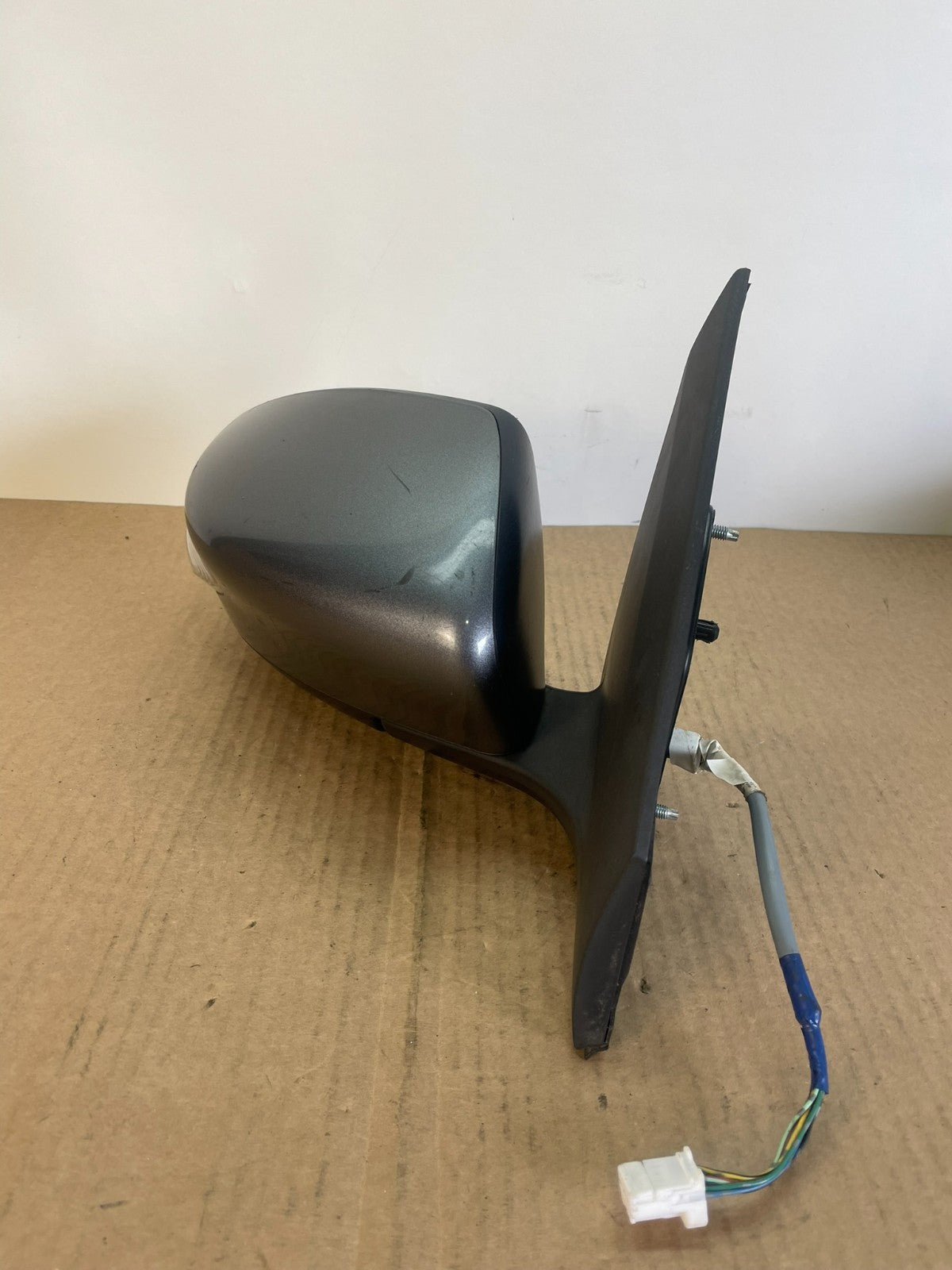 2013 to 2019 Nissan Sentra Right Passenger Side Door Mirror AF5514 DW1