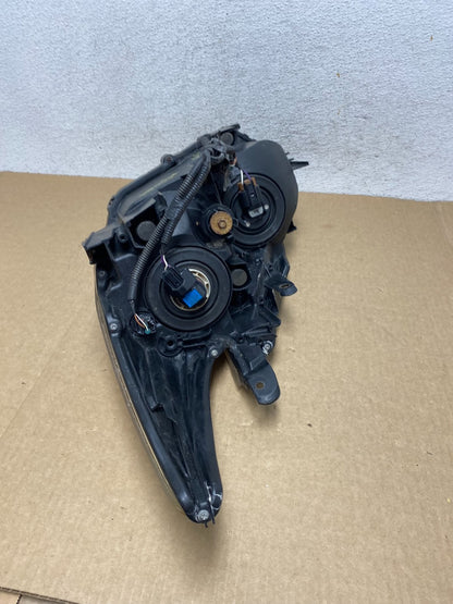 2010 - 2011 Toyota Prius Right Passenger Rh Blue Halogen Headlight AF9500 DW7