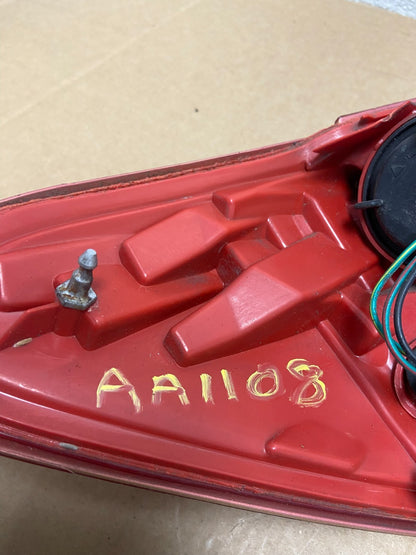 2009 2010 Nissan Murano Right Passenger Rh Side Tail Light Oem AA1108 DW6