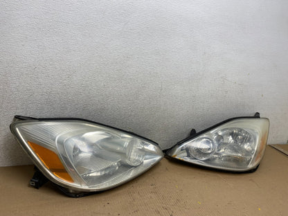 2004 2005 Toyota Sienna Left+Right Set Side Halogen Headlights R8192 DW2