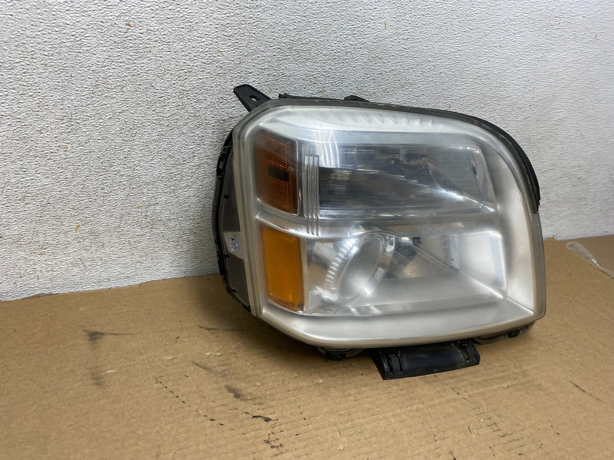 2010 to 2015 GMC Terrain Halogen Passenger Right Rh Side Headlight AH4182 DW1