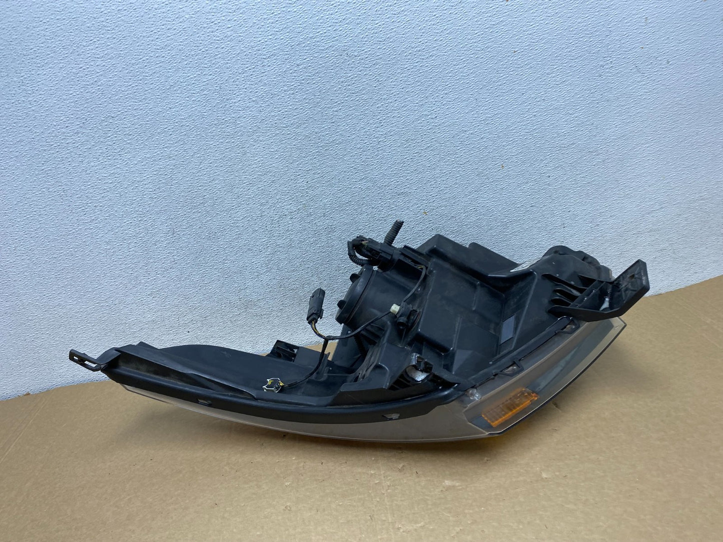 2011 - 2015 Ford Explorer Police Right Passenger Halogen Headlight AF7286 DW5