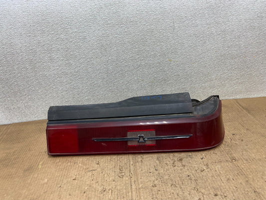 1983 1984 Ford Thunderbird Right RH Passenger Side Tail Light AA8524 LK0
