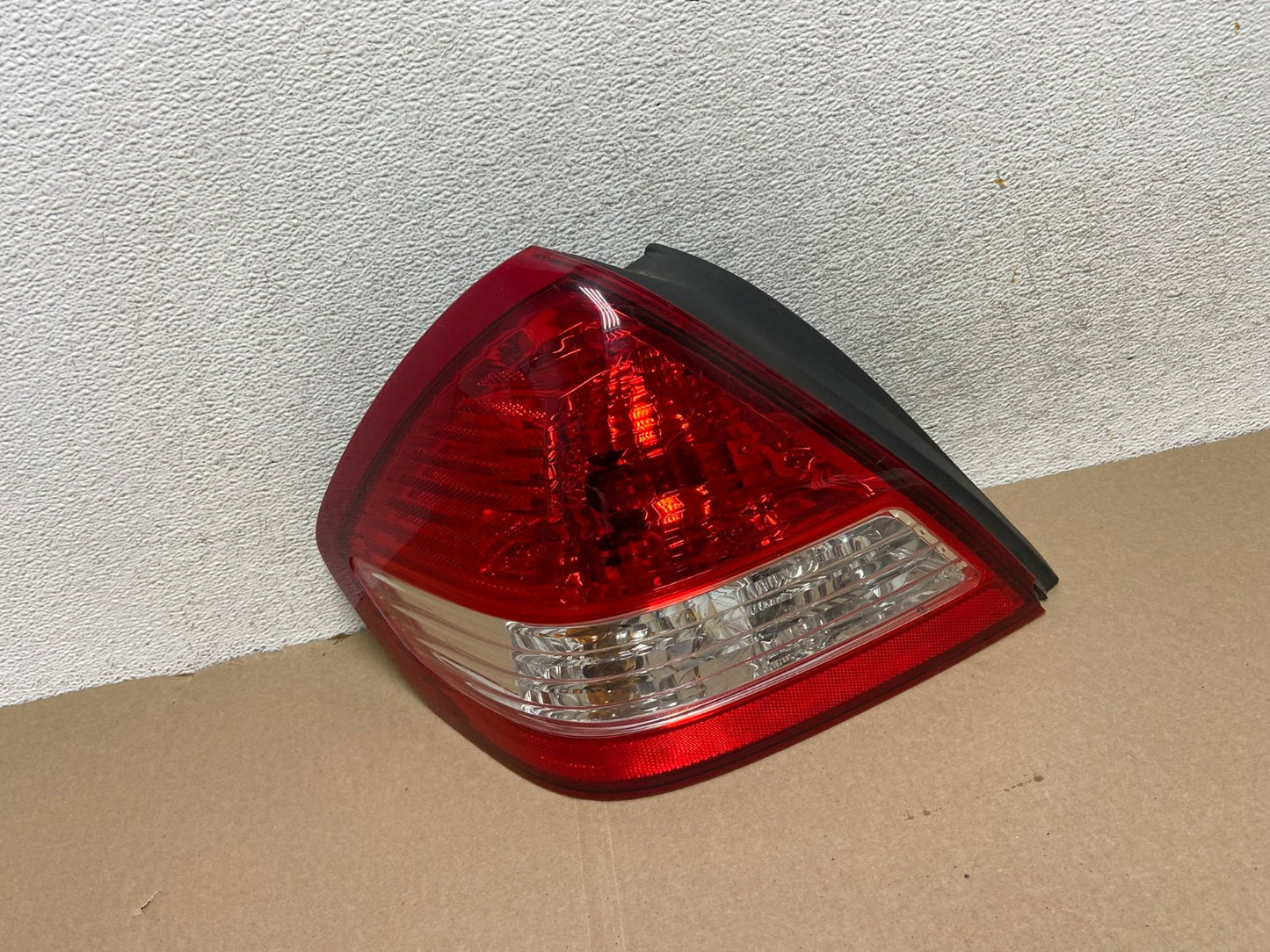 2007-2012 Nissan Versa Sedan Left Driver Lh Tail Light AG6804 LK0