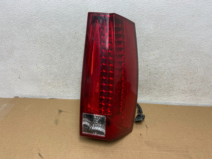 2007 to 2014 Cadillac Escalade Right Passenger RH Side Tail Light AH4437 DW0