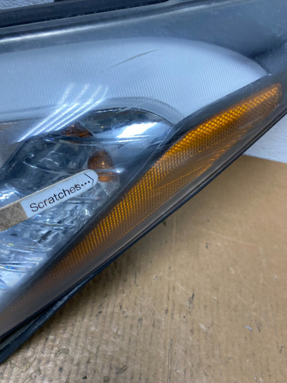 2013 to 2016 Hyundai Santa Fe Left Driver Side Headlight AE1310 DW3