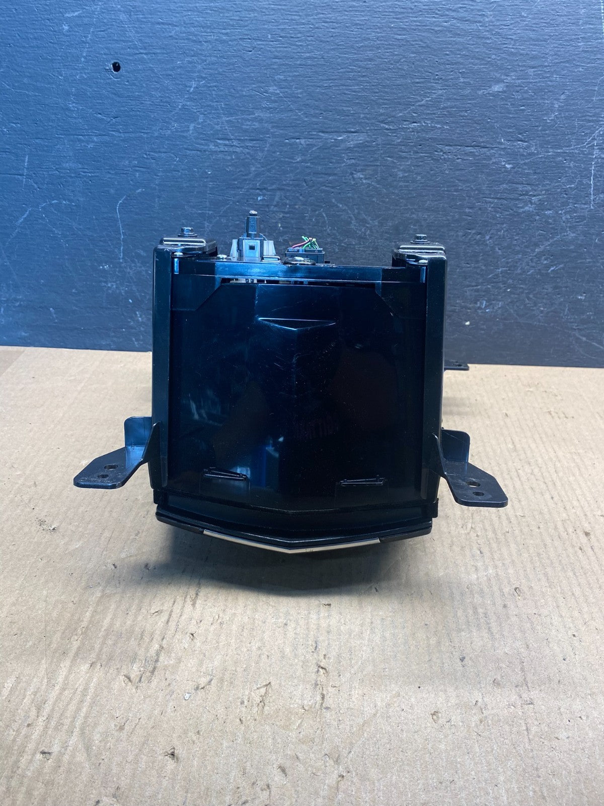 2013-2016 Cadillac SRX Radio Display Screen Control Panel AE6389 DG4