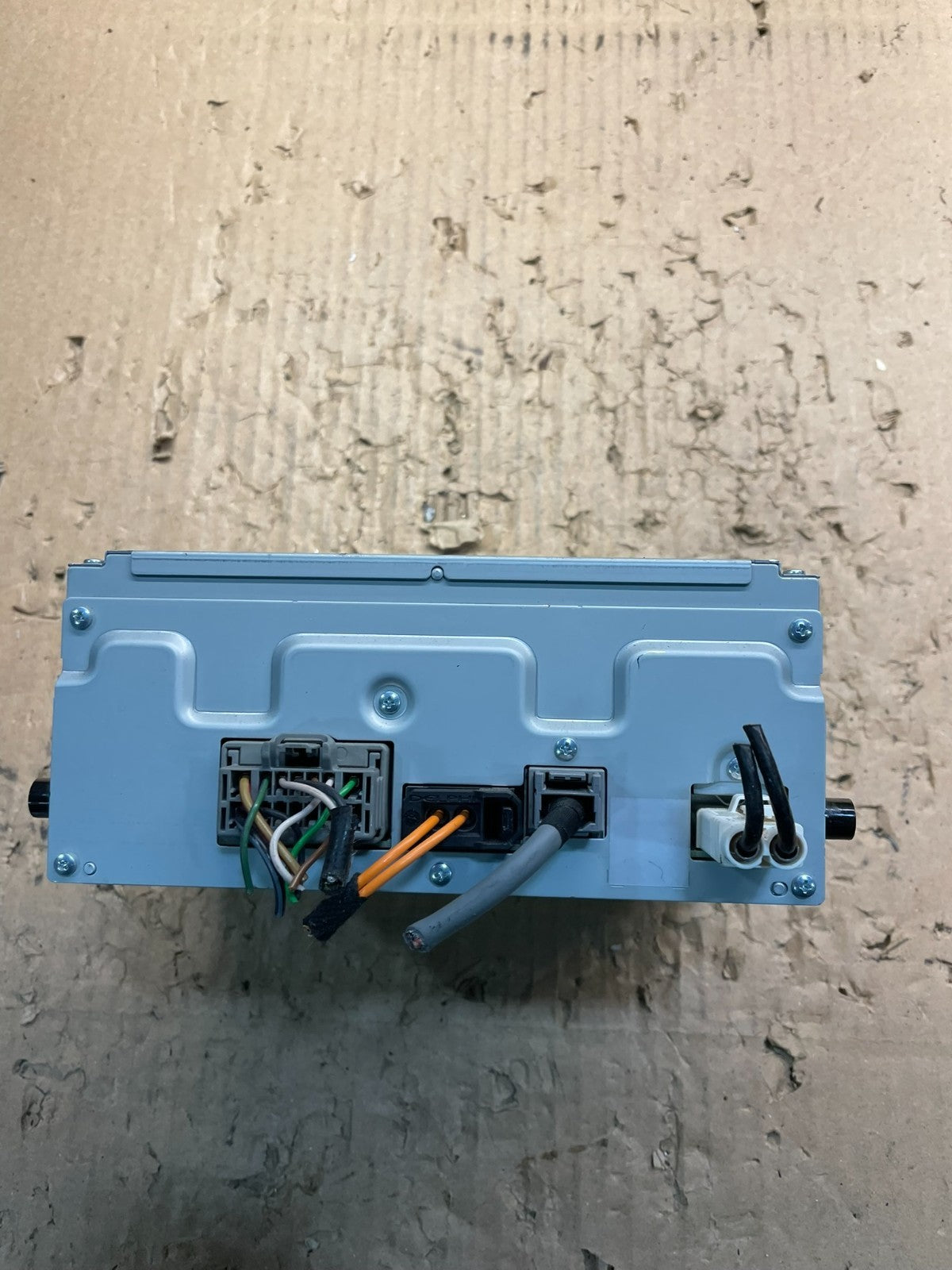2012 to 2014 Volvo S60 Radio AM FM Receiver MP3 CD Player  Oem U1526 DG2
