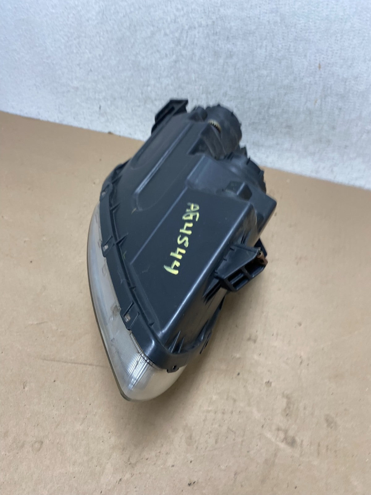 2010 to 2012 Hyundai Elantra Touring Left Driver Headlight Halogen AG4544 DW7