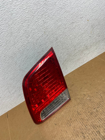 2011 2012 2013 Kia Sorento Right Passenger Inner Tail Light AE0335 LK2