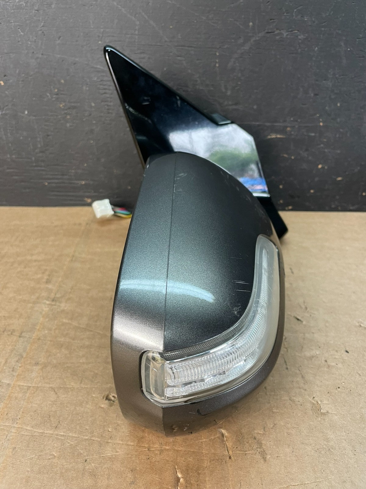 2010 to 2013 Acura MDX Right Passenger RH Side View Door Mirror AE8505 DW10