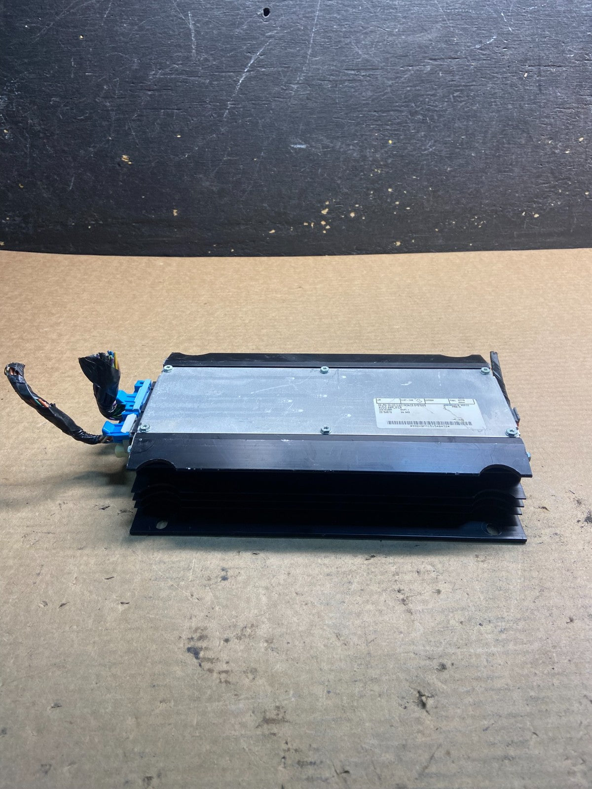 2008 to 2013 Cadillac CTS Stereo Audio Amplifier 25764618 Z9184 DG1