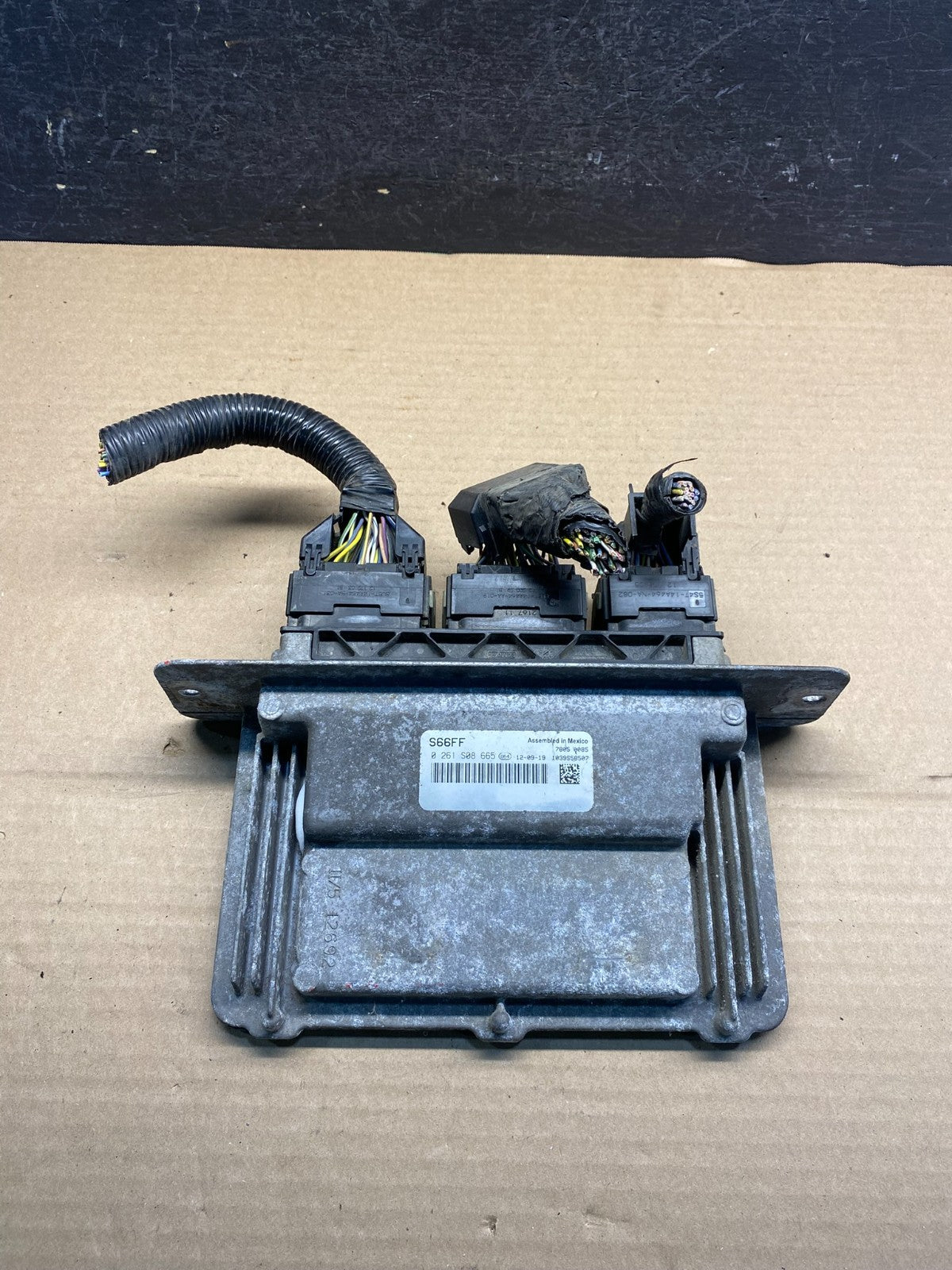 2013 2014 Ford Van E150 E250 4.6L Engine Control Module Unit ECU AE0060 DG0
