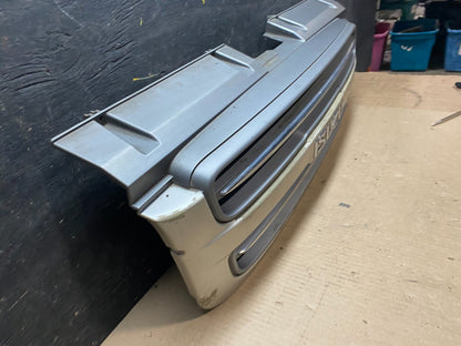 1998 1999 Isuzu Trooper Front Upper Grill Grille U7584 DG2