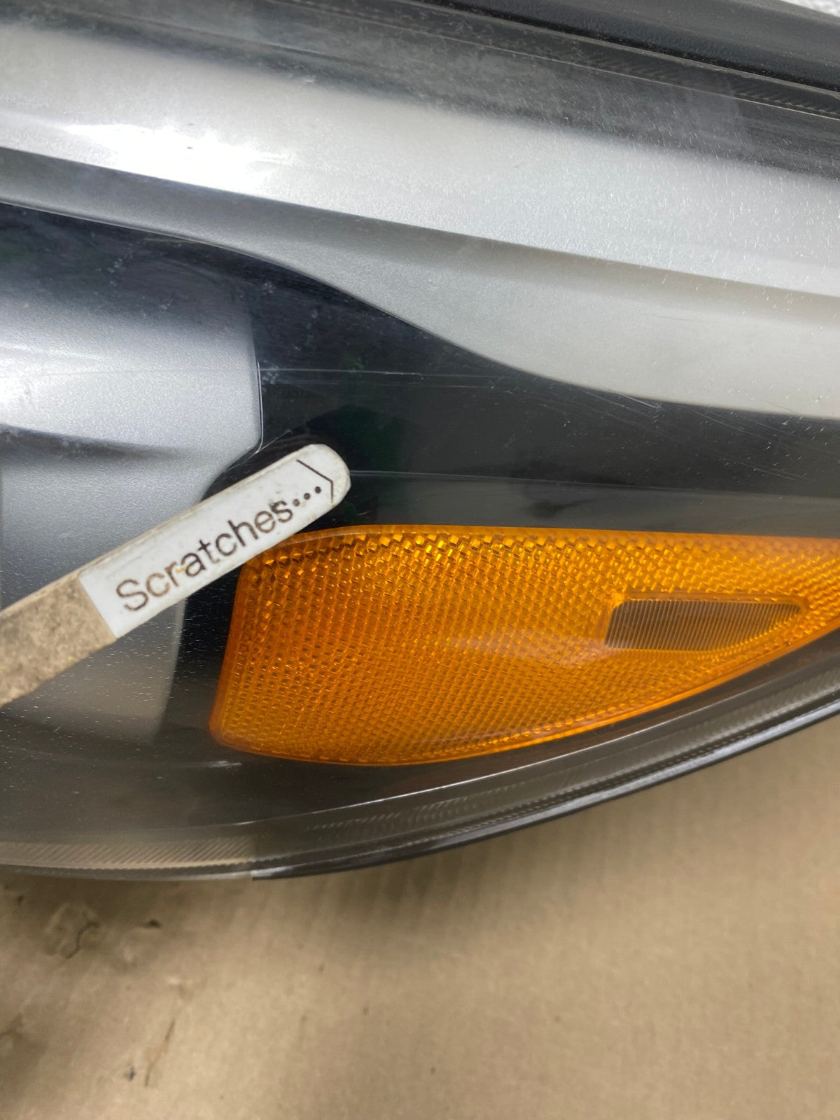2015-2018 Kia Sedona Left Driver Lh Side Headlight Halogen AE9621 LK3