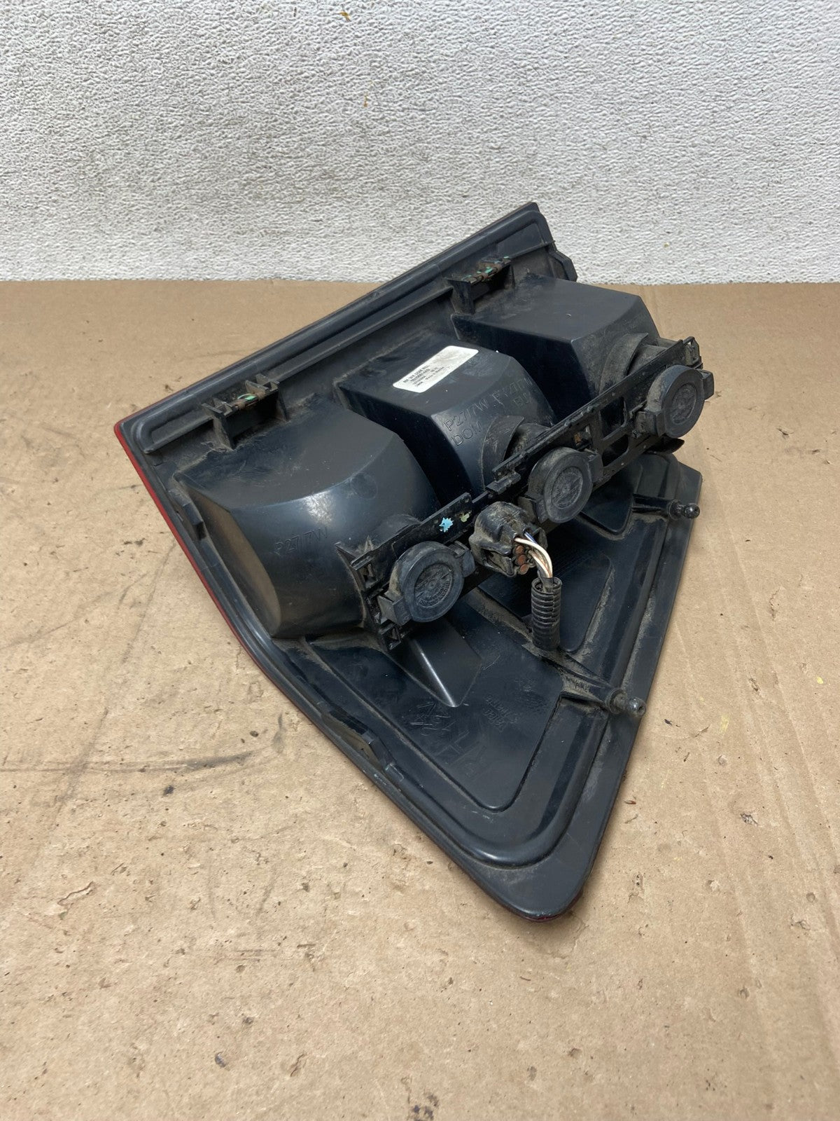 2005 - 2006 Jeep Grand Cherokee Right Passenger Rh Tail Light AG5297 LK7