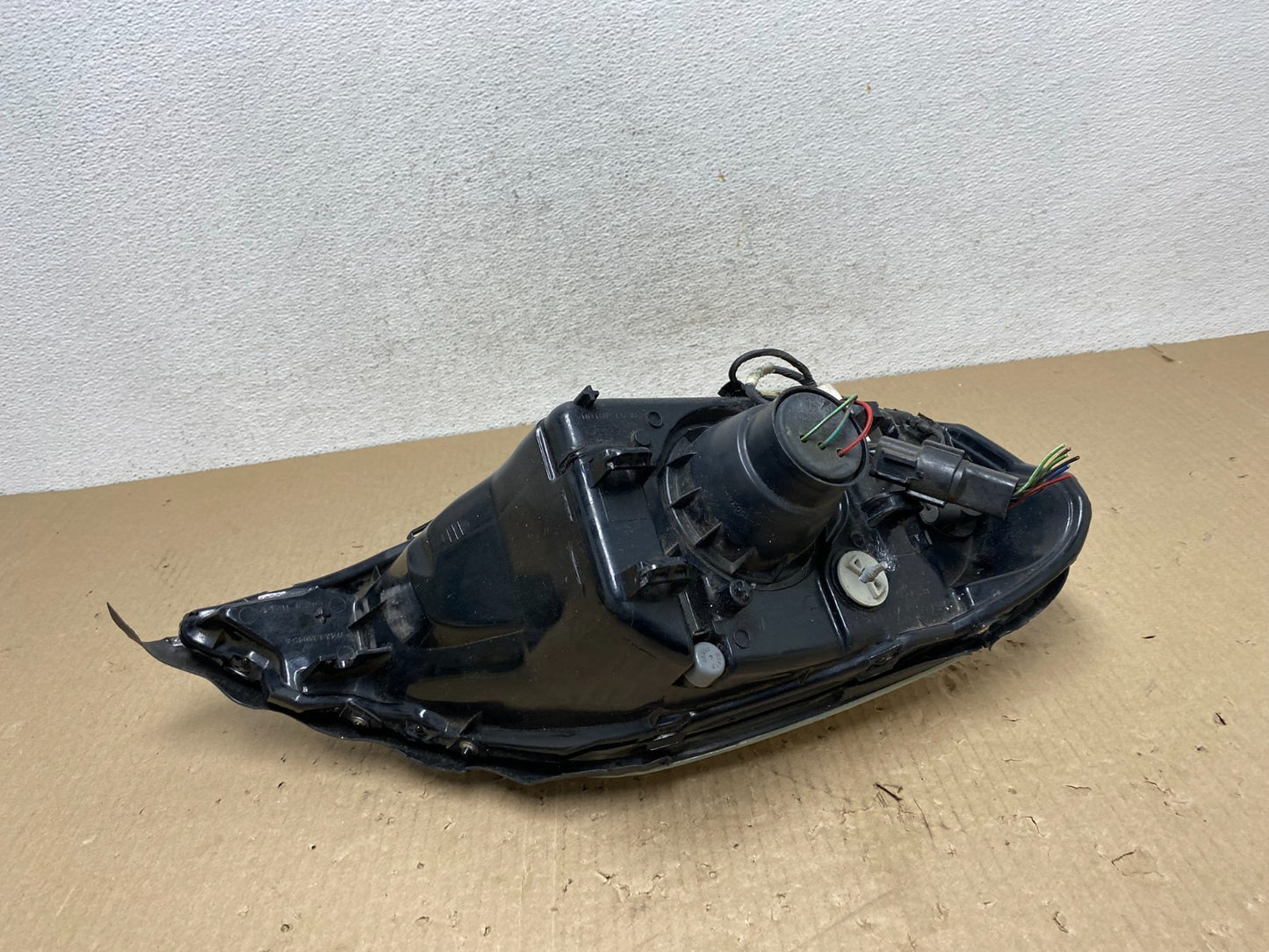 2000 to 2005 Mercury Sable Left Driver LH Side Halogen Headlight AE9784 DW6