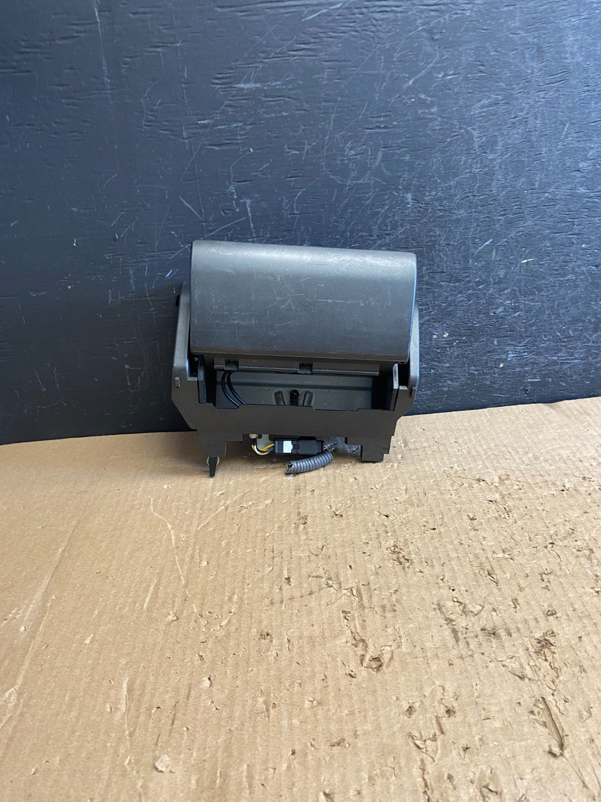2001 to 2005 Lexus gs300 gs430 charcoal Ash Tray Ashtray AF16040
